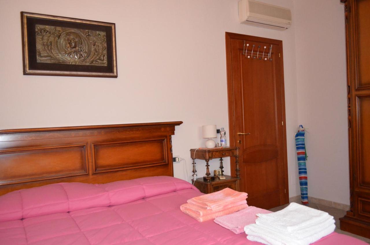 B&B Belvedere SantʼAntìoco Extérieur photo